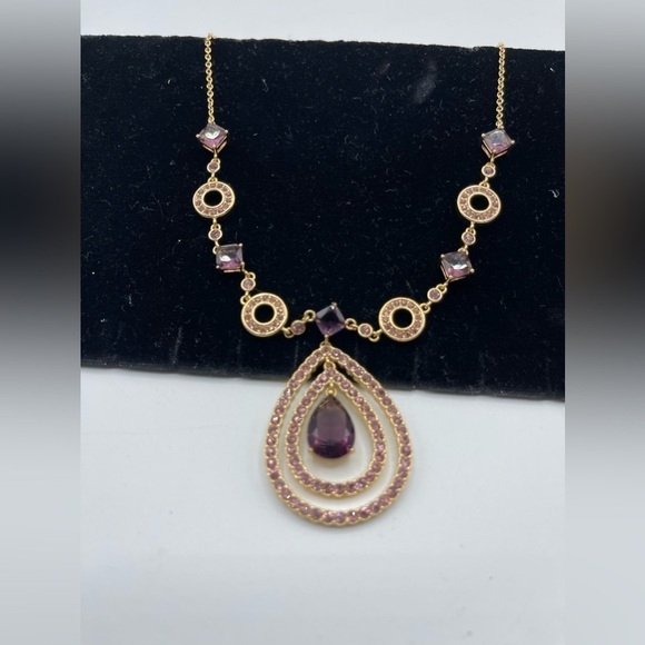 VINTAGE NVC Amethyst Purple Rhinestone Gold Tone Statement Necklace - Picture 3 of 3